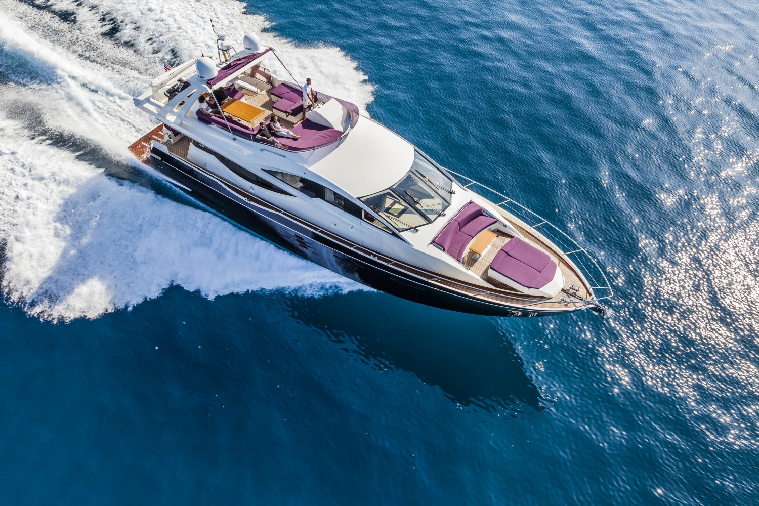 Luxury motor yacht charter