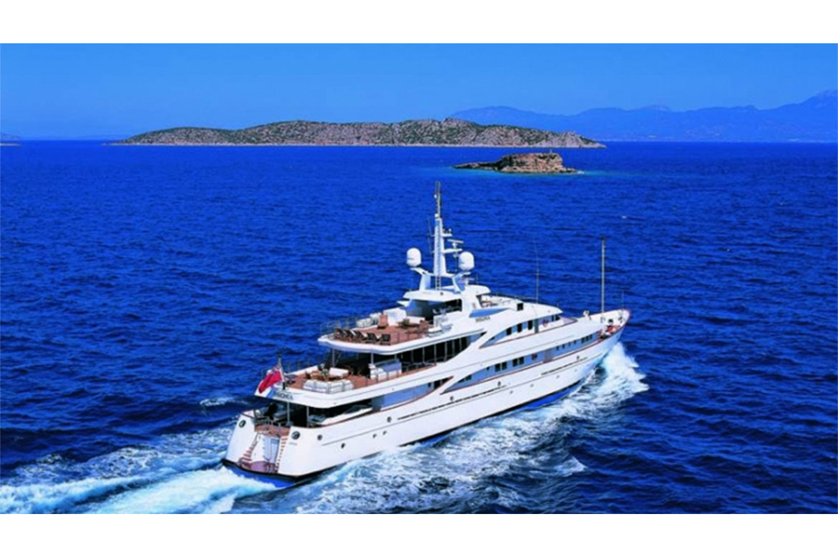 luxury yacht greek islands